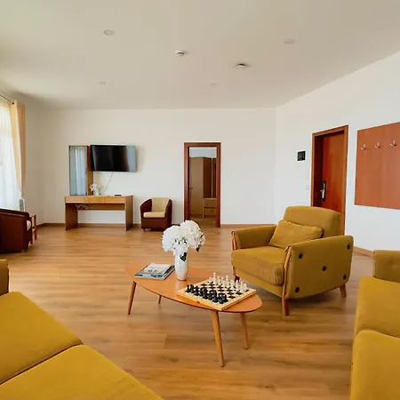 Chateau Linza 4* Shkozë