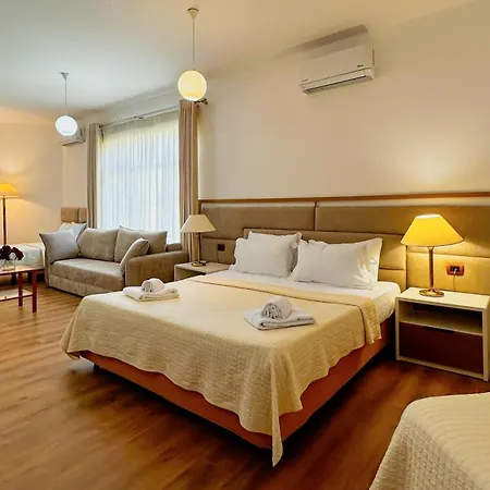 Otel Chateau Linza 4*