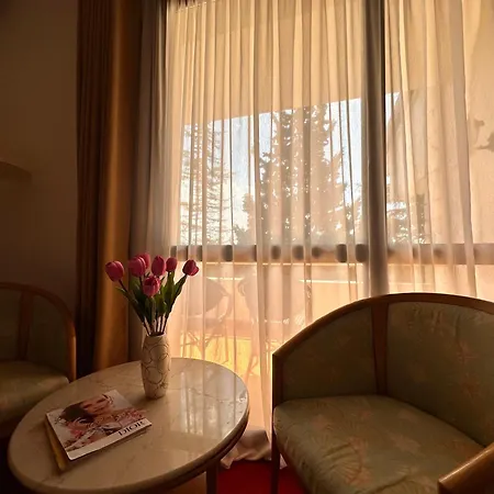 Otel Chateau Linza 4*