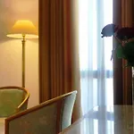 מלון Chateau Linza Shkoze (Tirana)