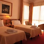 Chateau Linza Hotel