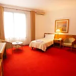 Chateau Linza Otel