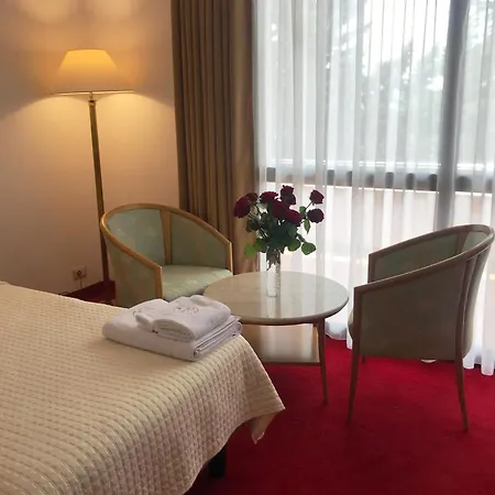 Chateau Linza 4* Shkoze