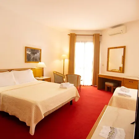 Chateau Linza Hotel 4*