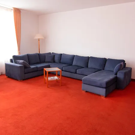 Chateau Linza Hotell