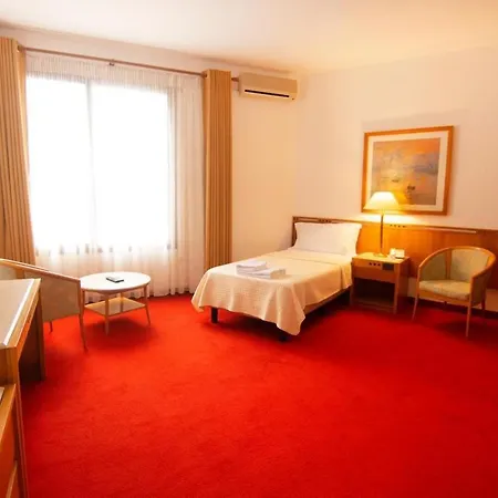 Chateau Linza Hotell