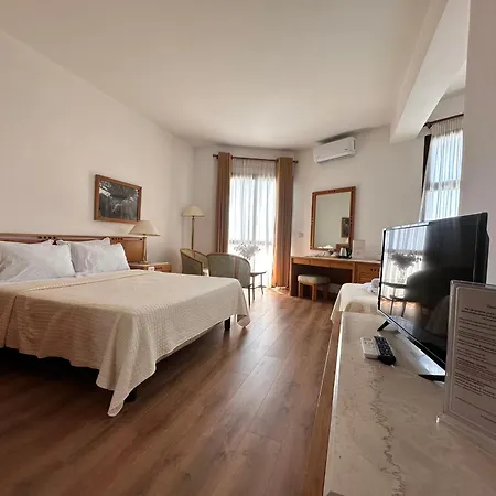 ホテル Chateau Linza Shkozë