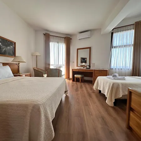 Ξενοδοχείο Chateau Linza 4*