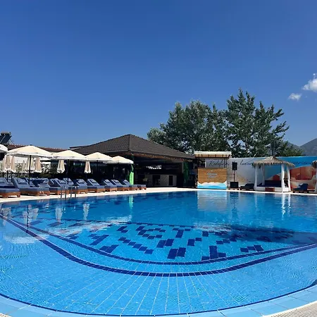 Chateau Linza ホテル 4*