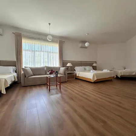 Chateau Linza מלון 4*