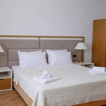 Chateau Linza מלון Shkoze (Tirana)