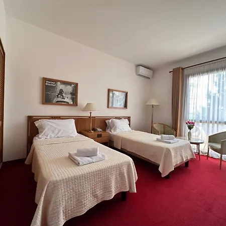Chateau Linza ホテル 4*